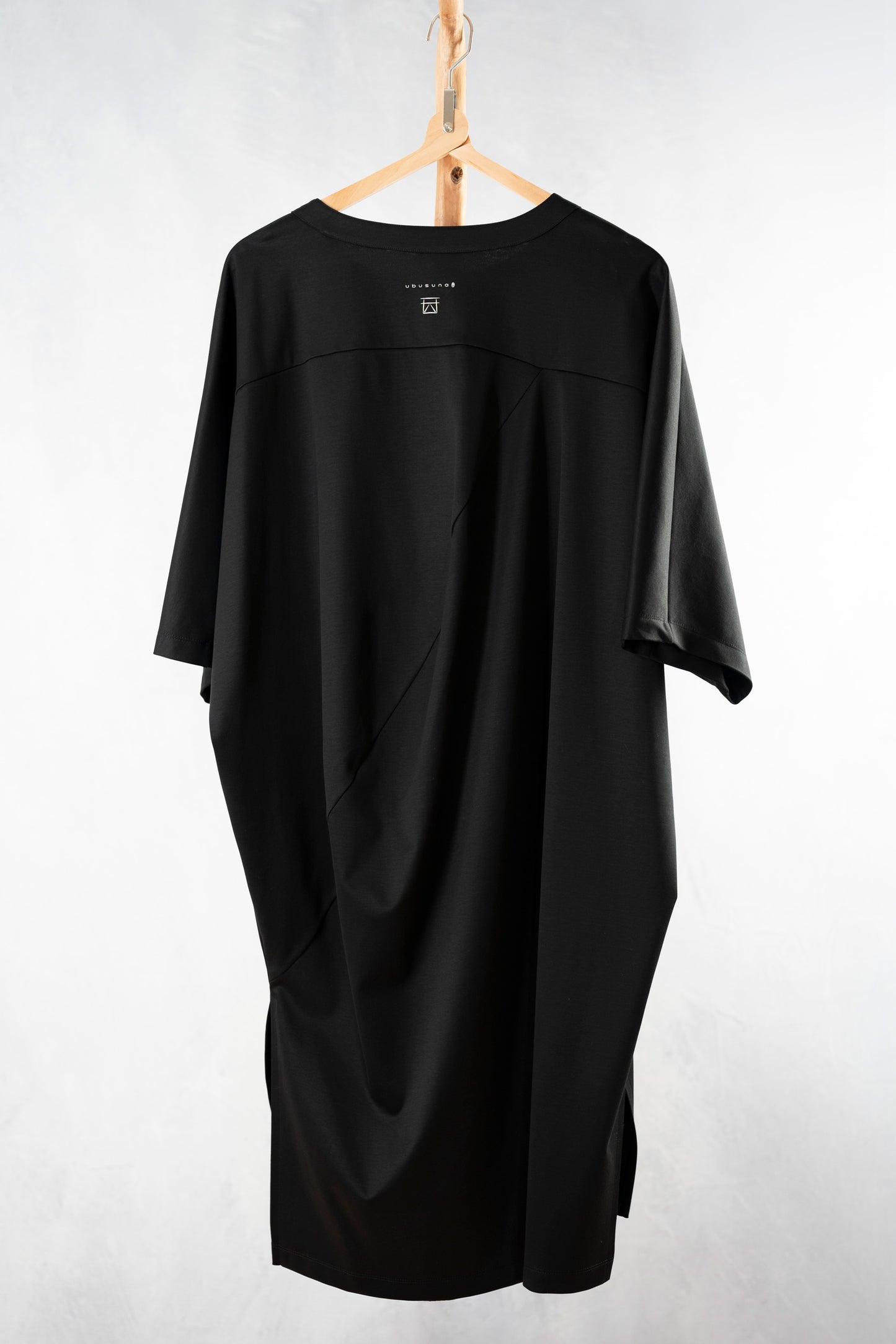 ideraロングTシャツ/黒